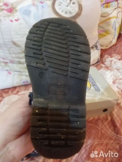 Осенние ботинки для девочки 23 размер