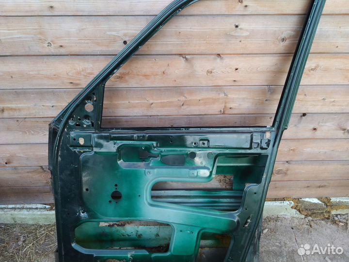 Дверь передняя правая на УАЗ patriot