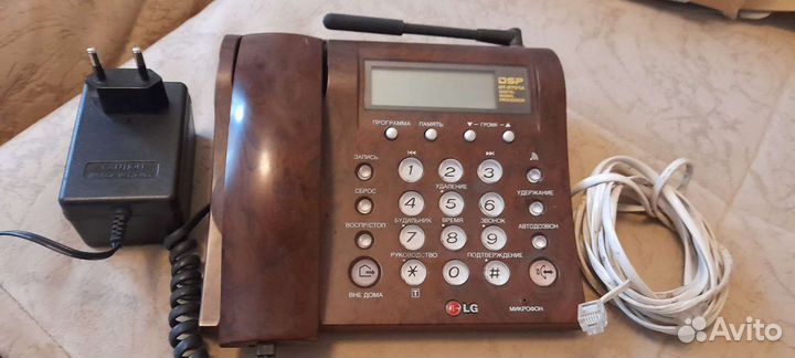 Кнопочный телефон Lg
