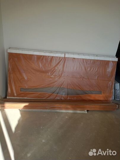 Двери межкомнатные с коробкой новые