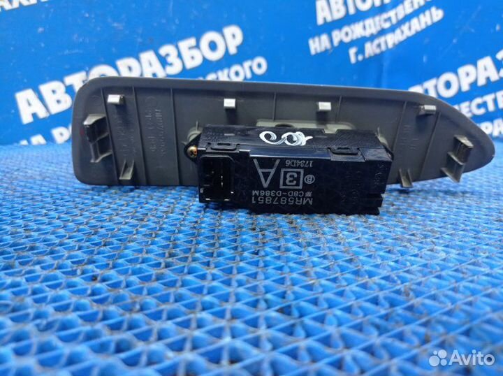 Кнопка стеклоподъемника Mitsubishi Lancer 9 седан