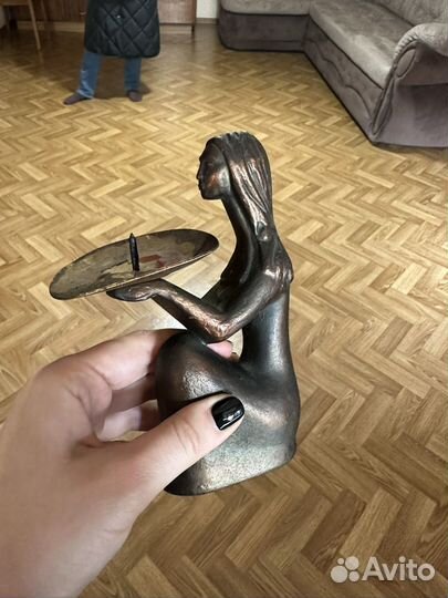 Статуэтка подсвечник