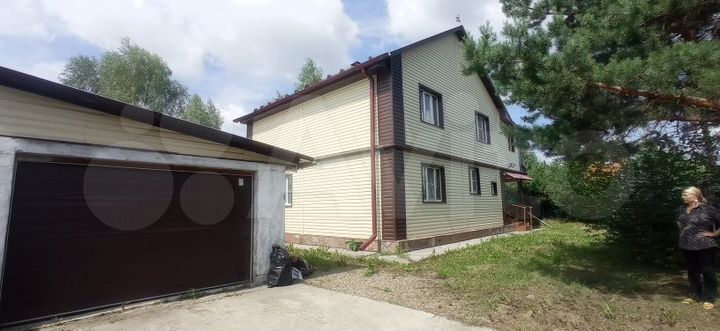 Дом 177 м² на участке 20 сот.