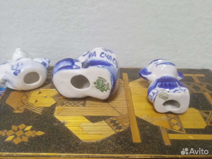 Статуэтки гжель кучей