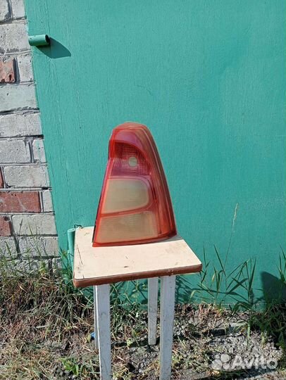 Фонарь задний рено логан