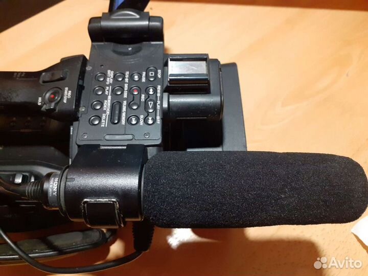 Видеокамера Sony HVR-Z5E