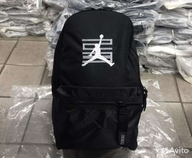 Рюкзак школьный для мальчика новый