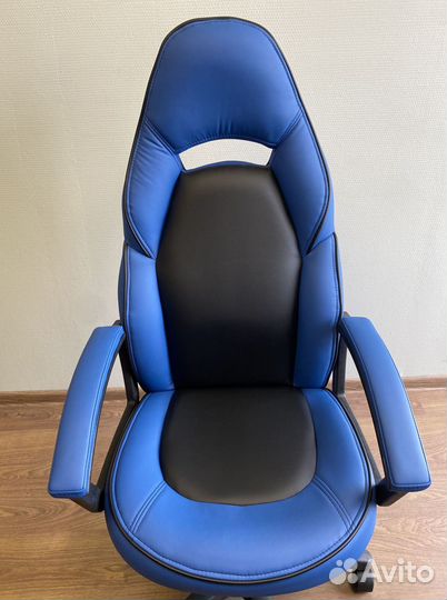 Офисное кресло новое