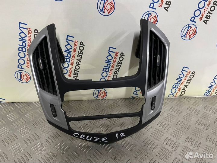 Накладка декоративная Chevrolet Cruze (J300) I рес