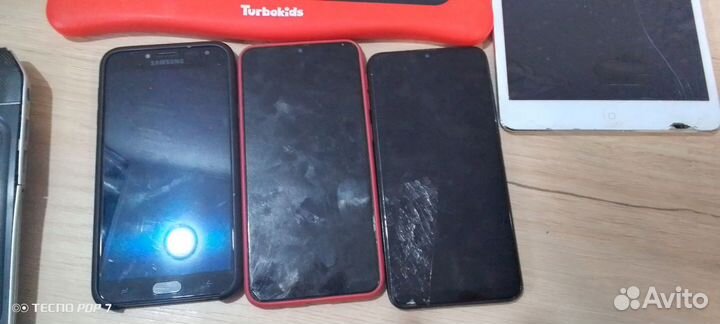 Продам на запчасти 3 телефона 2 планшета 2 ноута