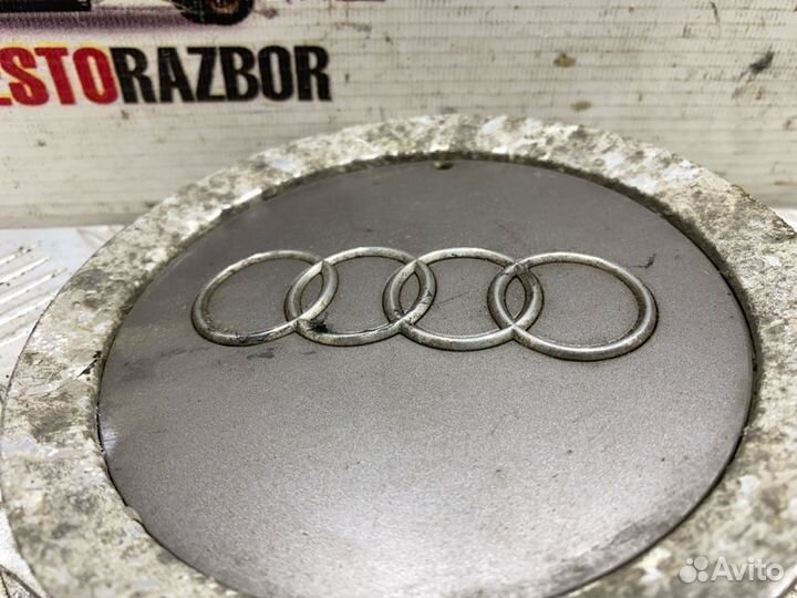 Заглушка колесного диска Audi A8 D3/Д3 BFM 2006