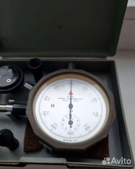 Тахометр часовой