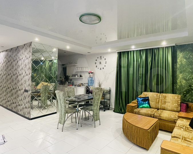 Дом 250 м² на участке 20 сот.