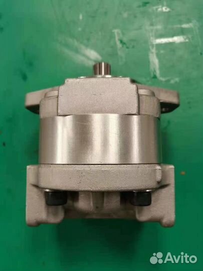 Насос гидравлический для Komatsu D455 Владивосток