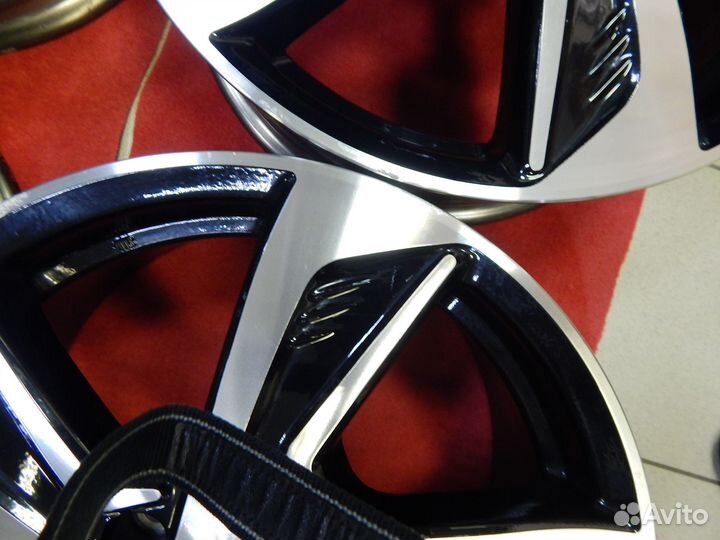 7107 Оригинал Honda R17 5*114.3 J7 ет55 б/п по Р