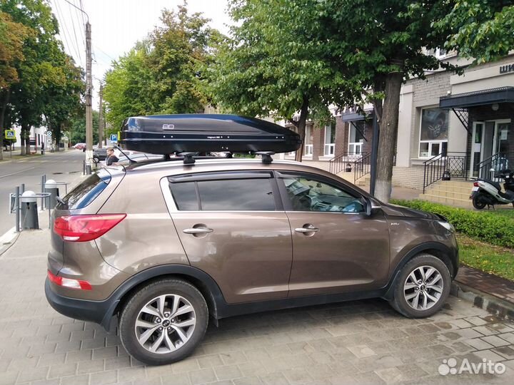 Бокс черный глянец Магнум 390 на Kia Sportage