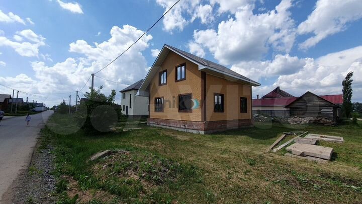 Дом 167,2 м² на участке 8 сот.