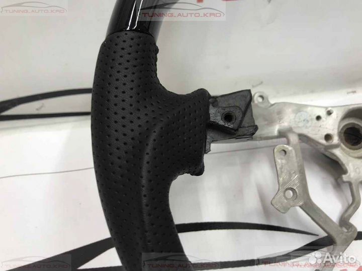 Руль Toyota Land Cruiser 200 Sport Design E5365