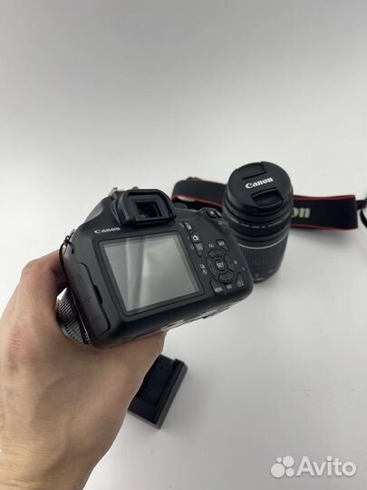 Canon eos 1100d
