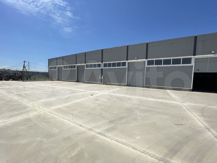 Склады 2 по 2250. Всего 4500 м²