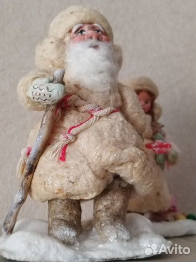 Дед Мороз и Снегурочка под елку