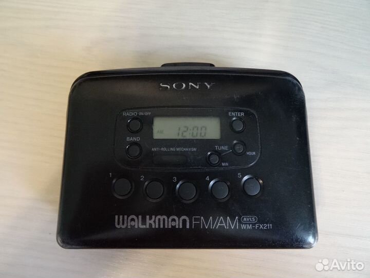 Кассетный плеер Sony Walkman WM-FX211