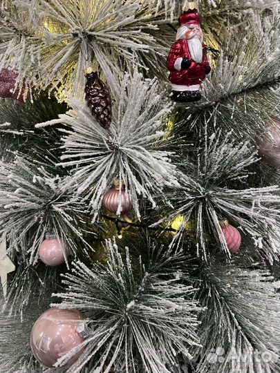 Искусственная заснеженная елка