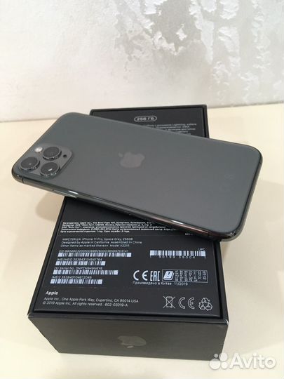 iPhone 11 Pro, 256 ГБ