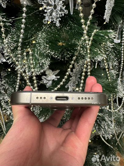 iPhone 15 Pro, 256 ГБ