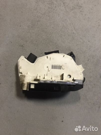 Замок передней правой двери 5N1837016C