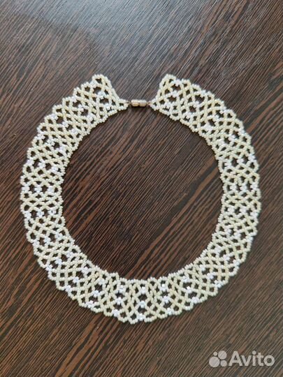 Колье из бисера