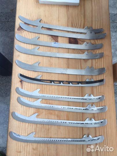 Стаканы и лезвия для хоккейных Коньков