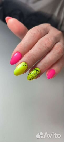 Маникюр педикюр