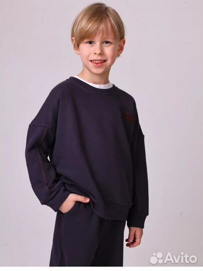 Спортивный костюм трикотаж размер 140 новый