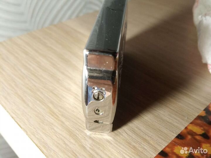 Зажигалка конь