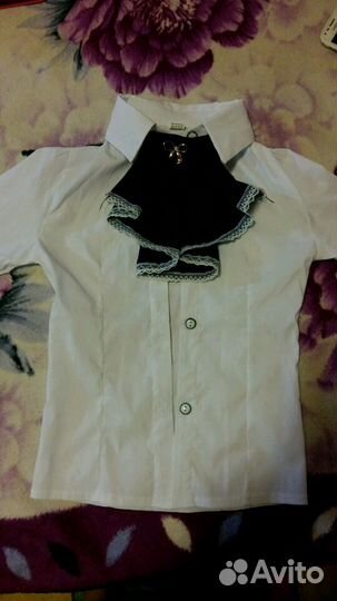 Новая белая рубашка для школы