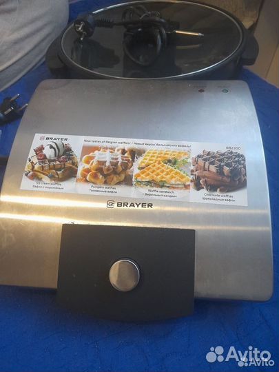 Электрическая вафельница новая