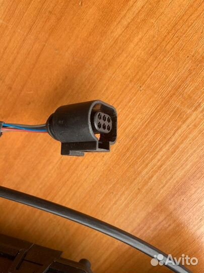 Замок сдвижной двери Vw Transporter T5 caab 2011