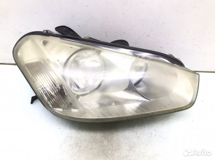 Фара правая Ford C-Max 2.0 tdci 2008