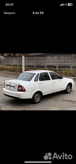Капот на Приору