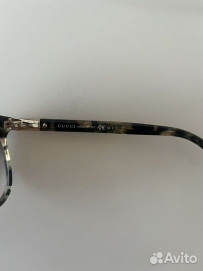 Солнцезащитные очки Gucci
