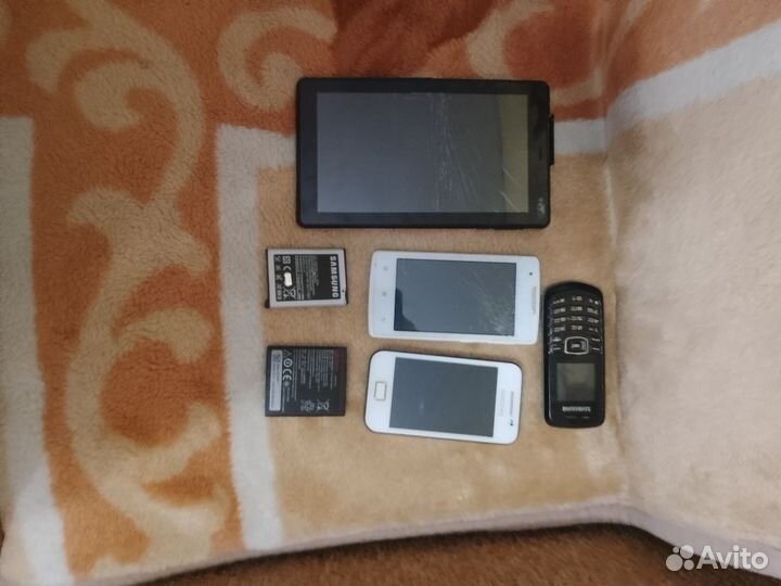 Нерабочие телефоны планшеты