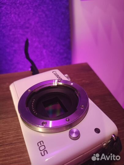 Фотоаппарат Canon eos m10