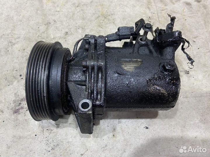 926003VD0A Компрессор кондиционера Nissan Juke F15