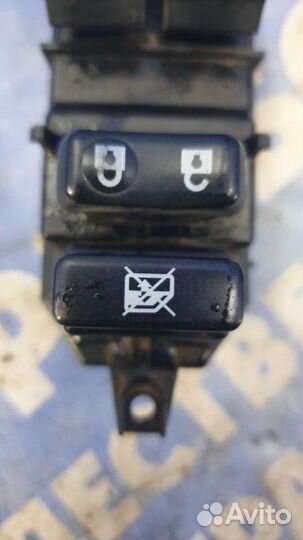 Блок управления стеклоподъемниками. Toyota Estima