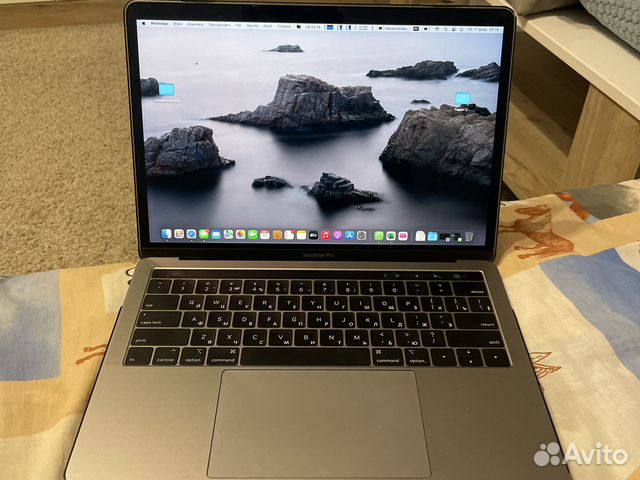 Apple MacBook Pro 13 2019 touch bar