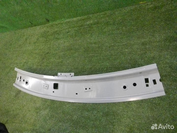 Усилитель крыши Volkswagen Polo