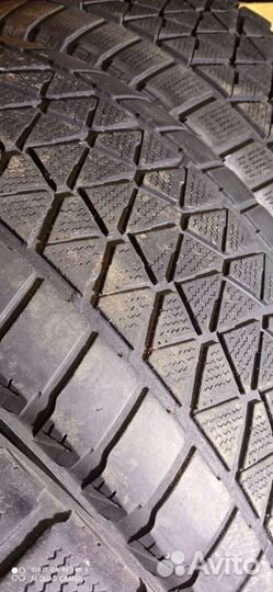 Bridgestone Blizzak DM-V2 285/60 R18