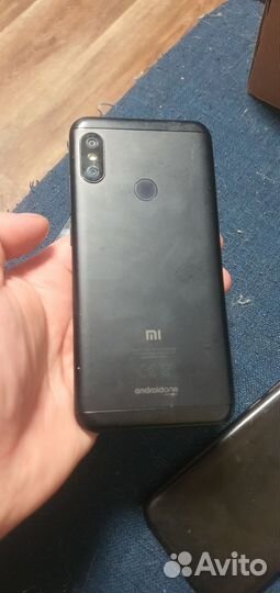 Xiaomi Mi A2 Lite Android One, 4/64 ГБ