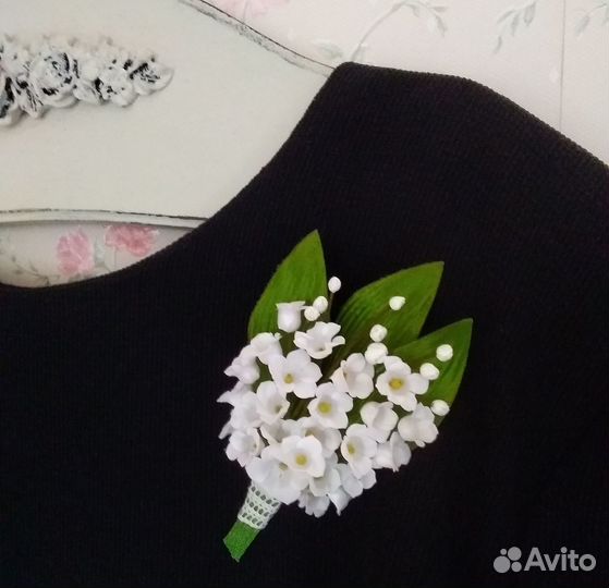 Бутоньерка-брошь 